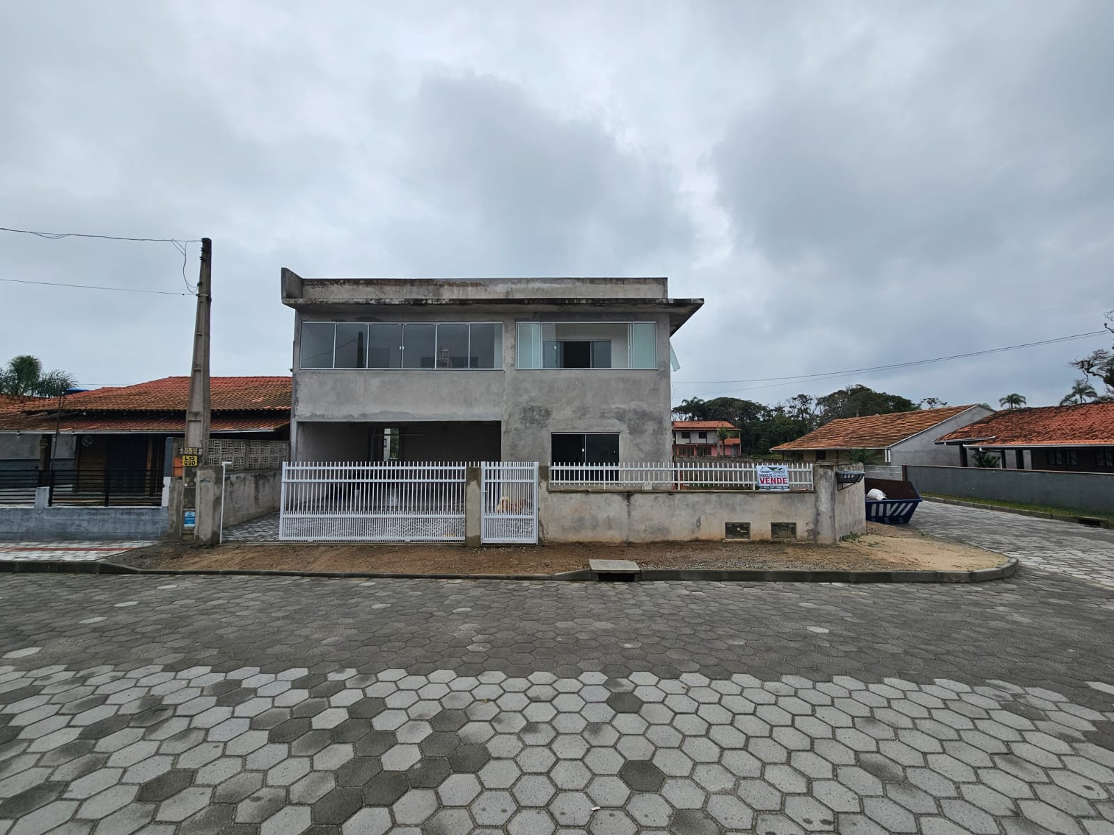 02WhatsApp Image 2025-10-01 at 09.58.19