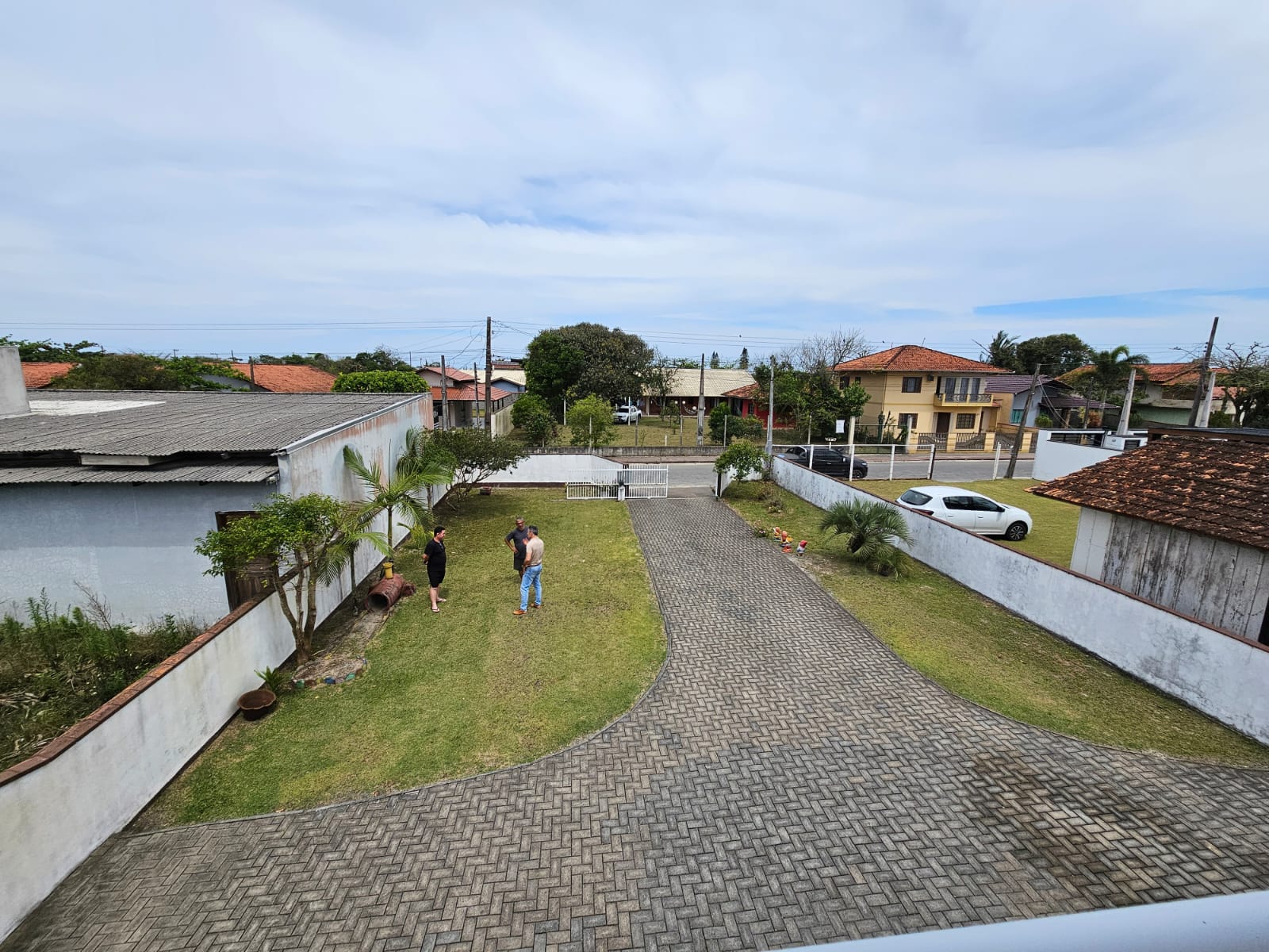 12WhatsApp Image 2025-11-15 at 13.45.35